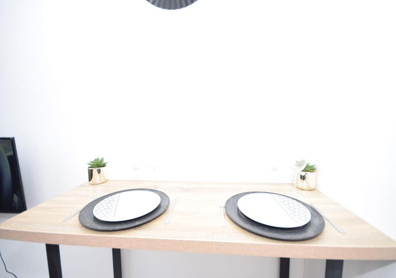 Apartamento Hyper Centre Valenciennes - Wifi - Terrasse - Tramway - Lerelaisdodile2 Exterior foto